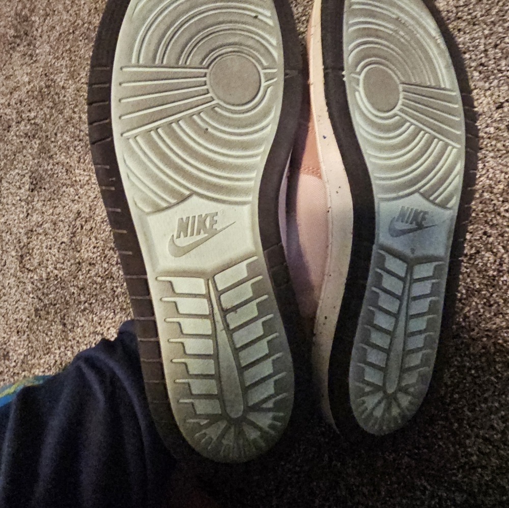 Nike - Picture 4 of 8